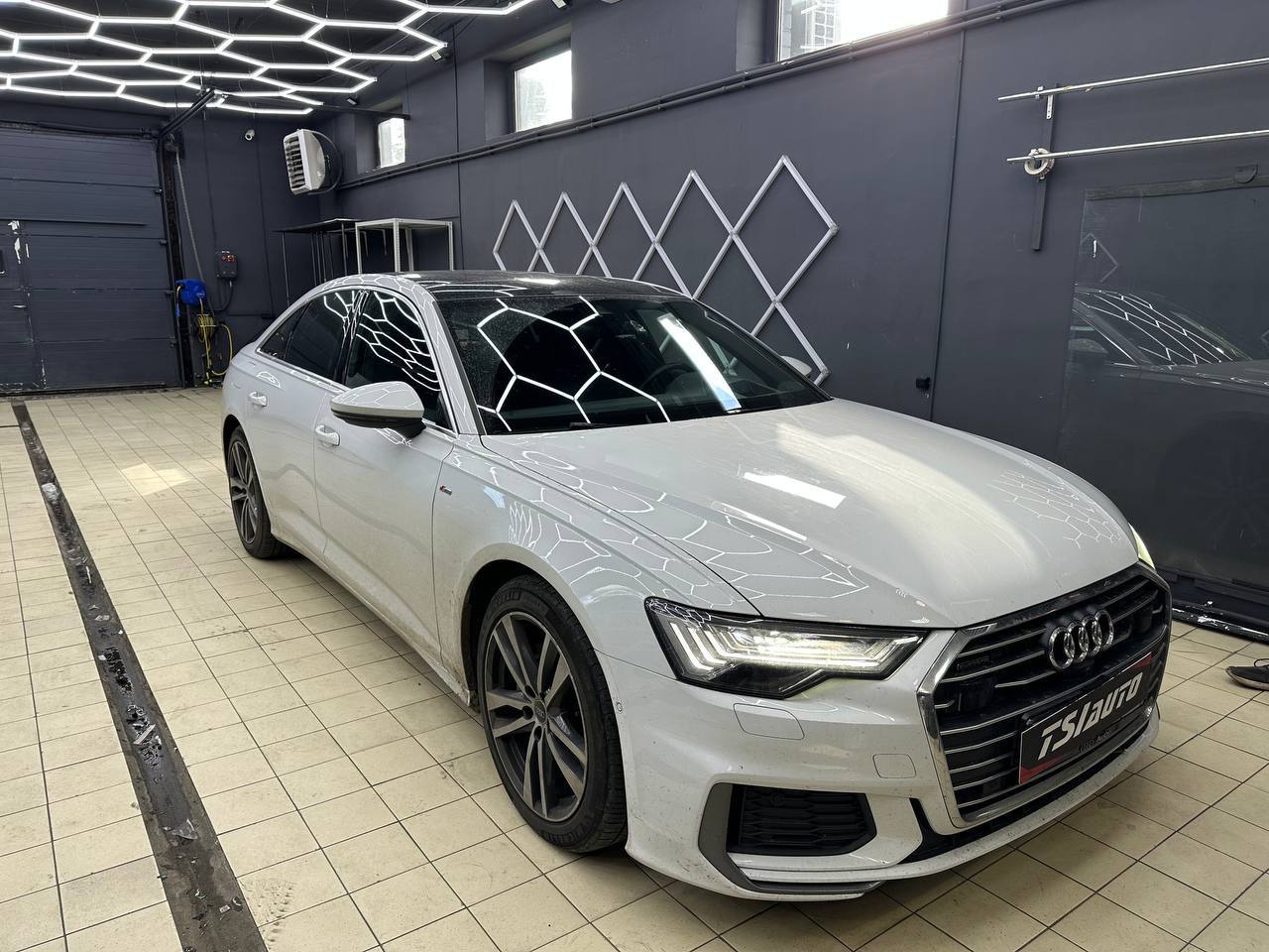 Шумоизоляция Ауди А6 С8 в Ярославле