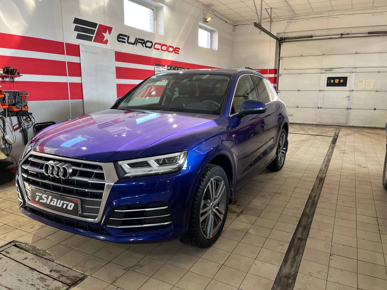 Шумоизоляция Audi Q5 в Ярославле