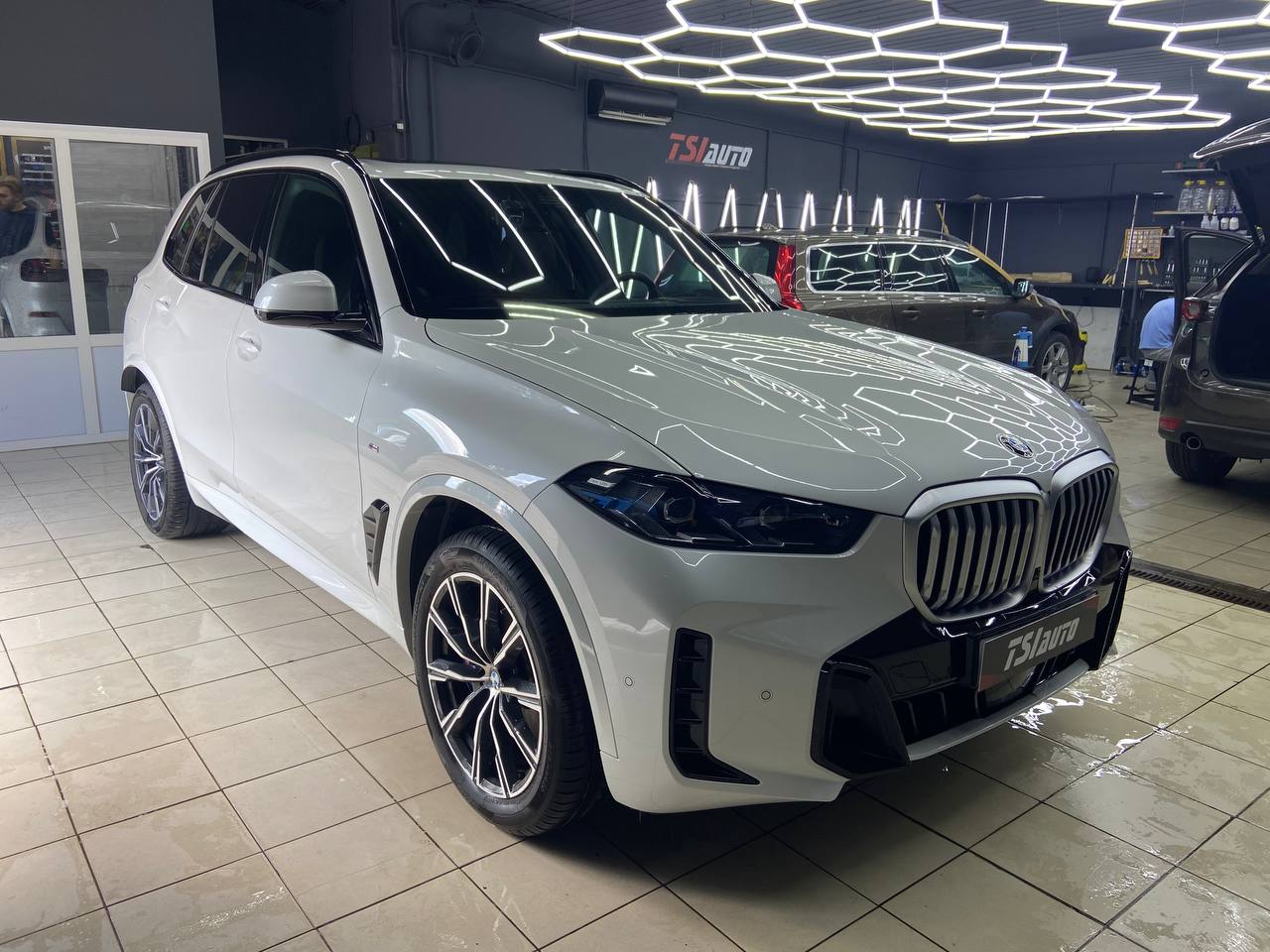 BMW X5 G05 оклейка пленкой в Ярославле