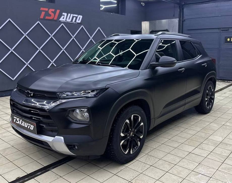 Chevrolet TrailBlazer установка усилителя и акустики в Ярославле