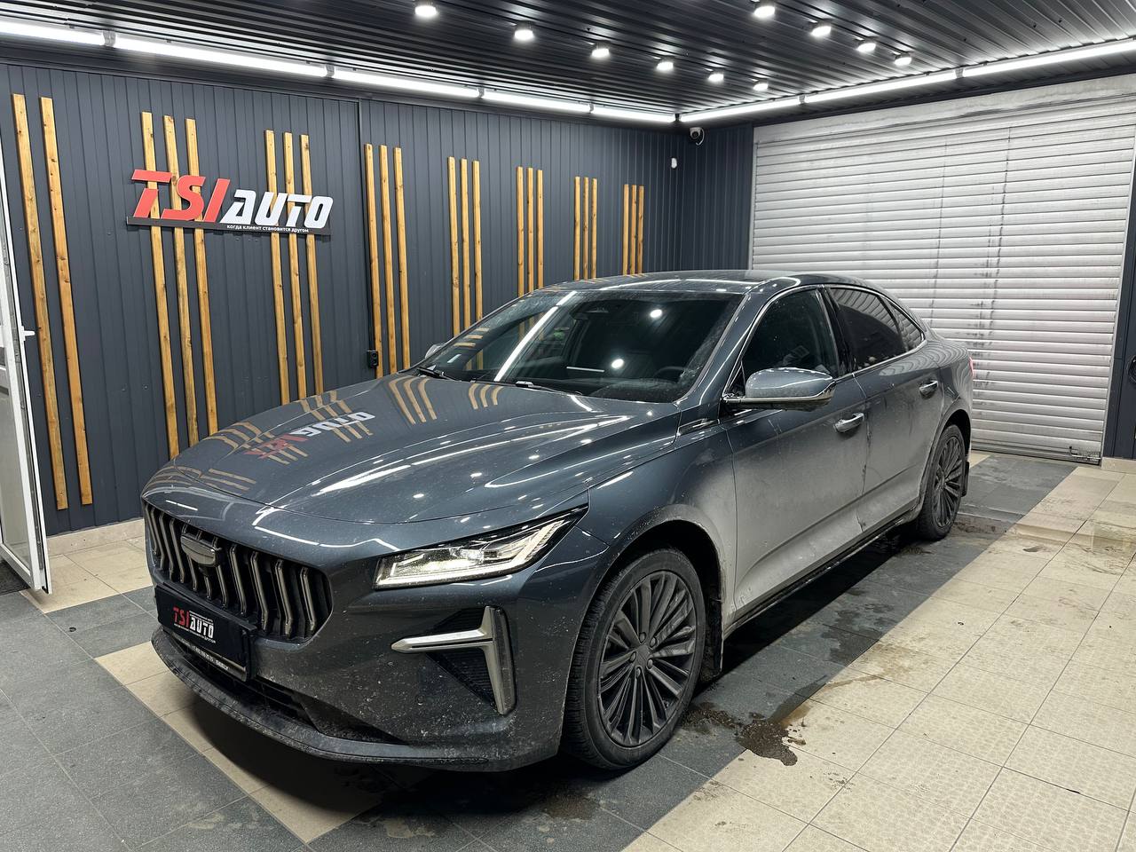 Geely Preface установка подсветки салона в Ярославле