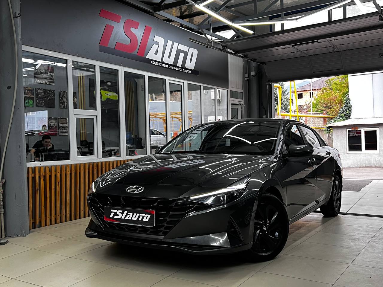 Установка подсветки салона в Hyundai Elantra