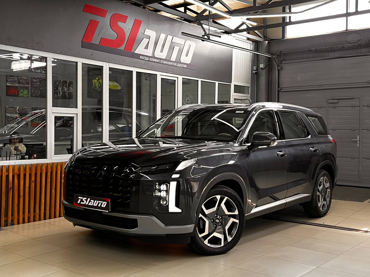 Оклейка пленкой Hyundai Palisade кузова и салона в Ярославле