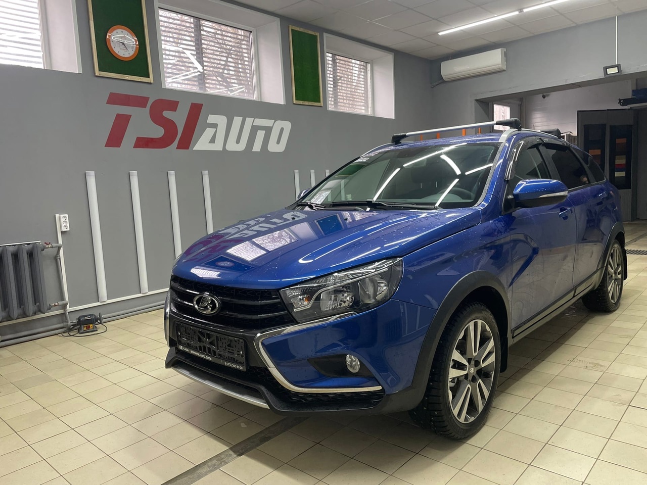 Полная шумоизоляция Lada Vesta SW Cross в Ярославле