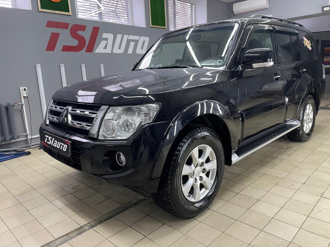 Полная шумоизоляция Mitsubishi Pajero 4 в Ярославле