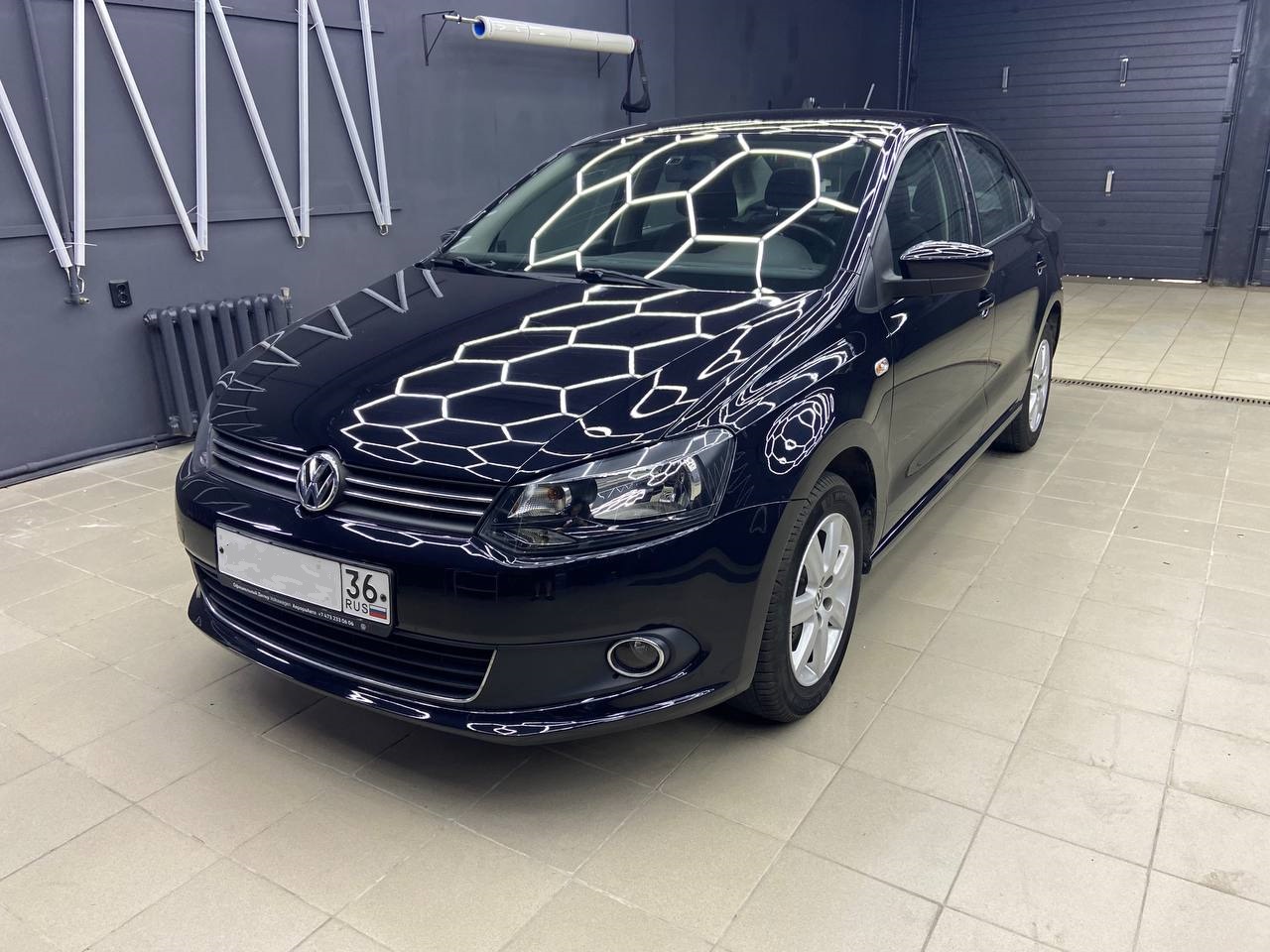 Оклейка пленкой Volkswagen Polo в Ярославле