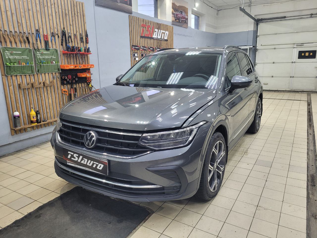 Шумоизоляция Volkswagen Tiguan 2 в Ярославле - Элит Премиум