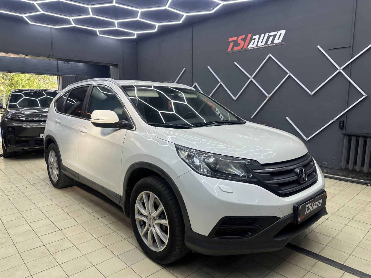 Химчистка Honda CR-V в Ярославле