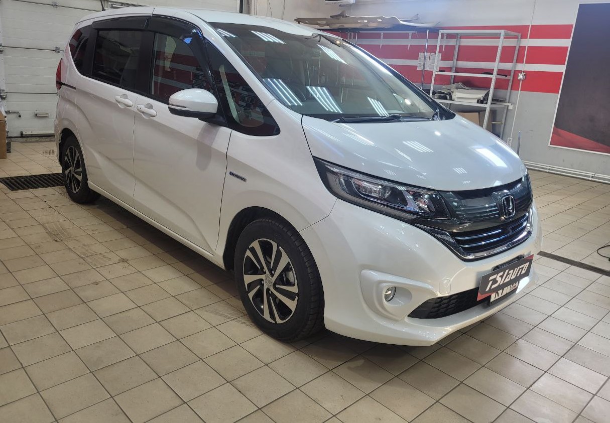 Шумоизоляция Honda Freed в Ярославле в пакете Элит Премиум