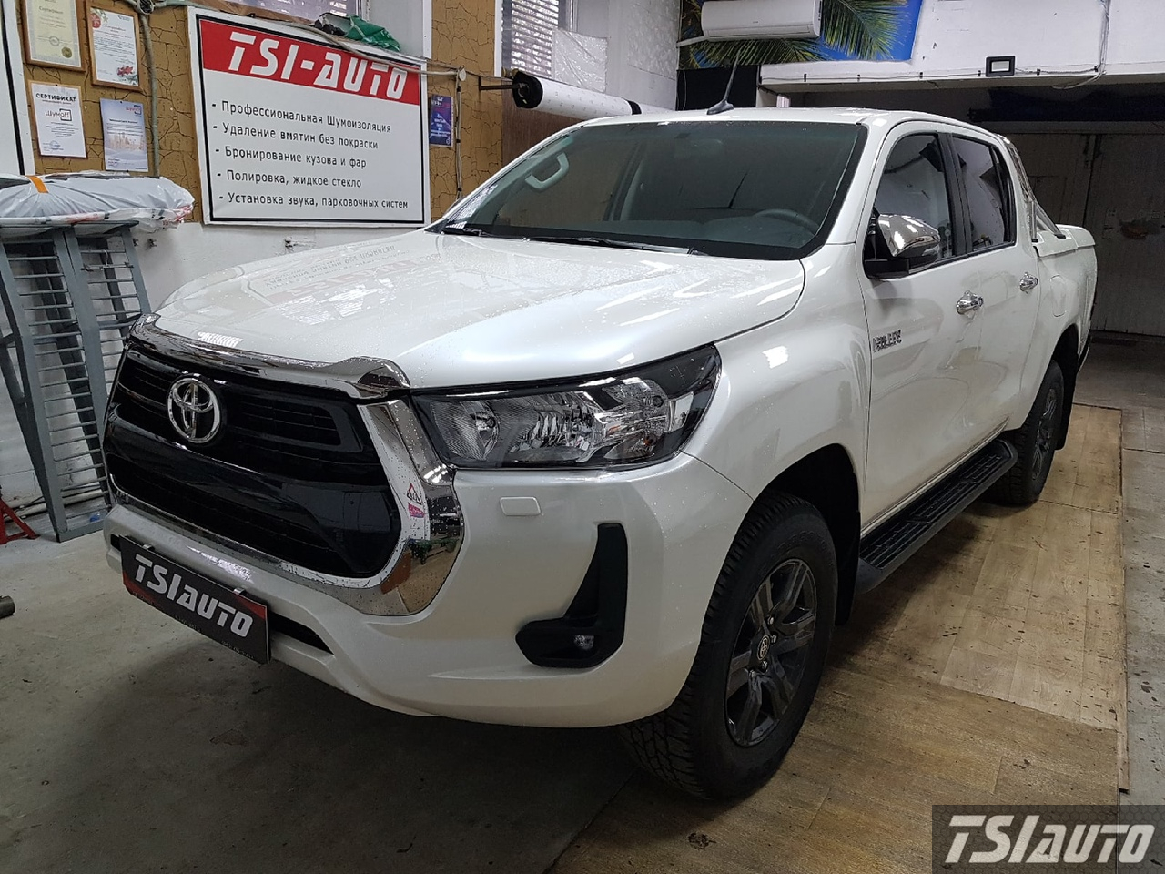 Правильная шумоизоляция Toyota Hilux в Ярославле