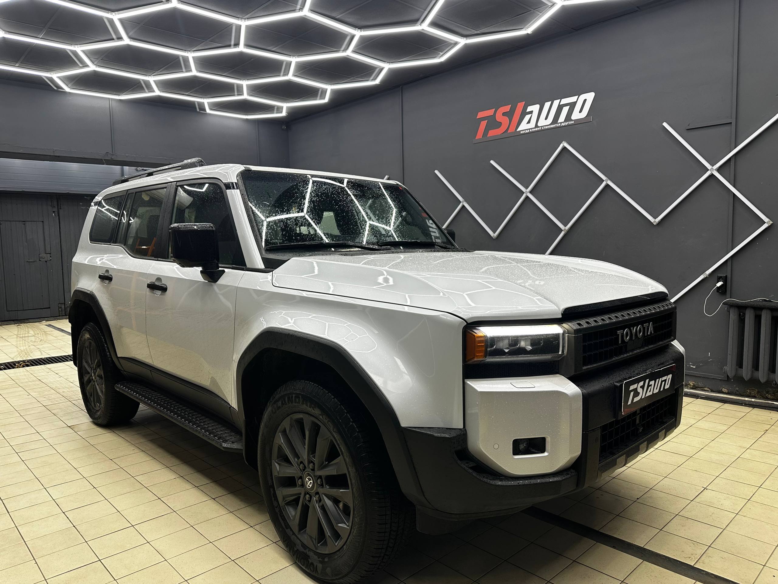 Шумоизоляция Toyota Land Cruiser Prado 250 в Ярославле