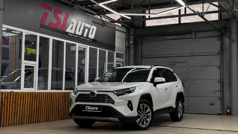 Оклейка пленкой Toyota RAV 4 в Ярославле